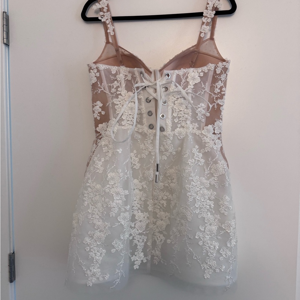 Sold - Picture 3 of 12